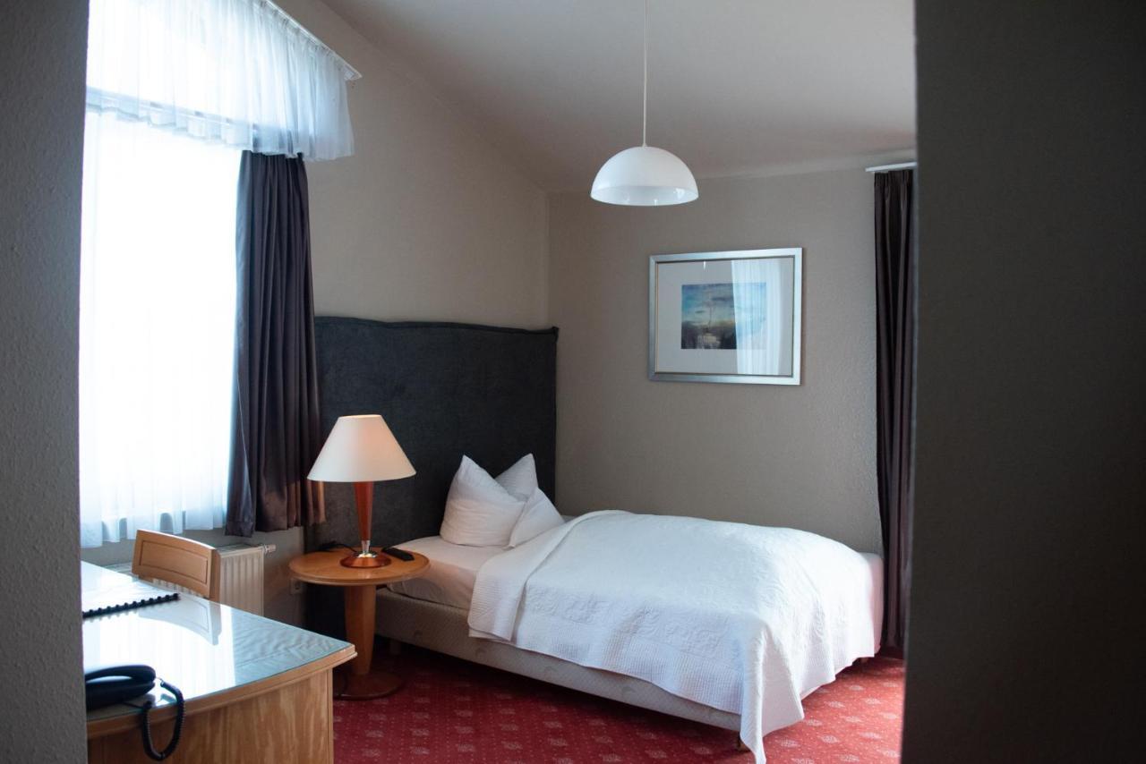 Hotel Das Kleine Ritz Fellbach Exterior photo