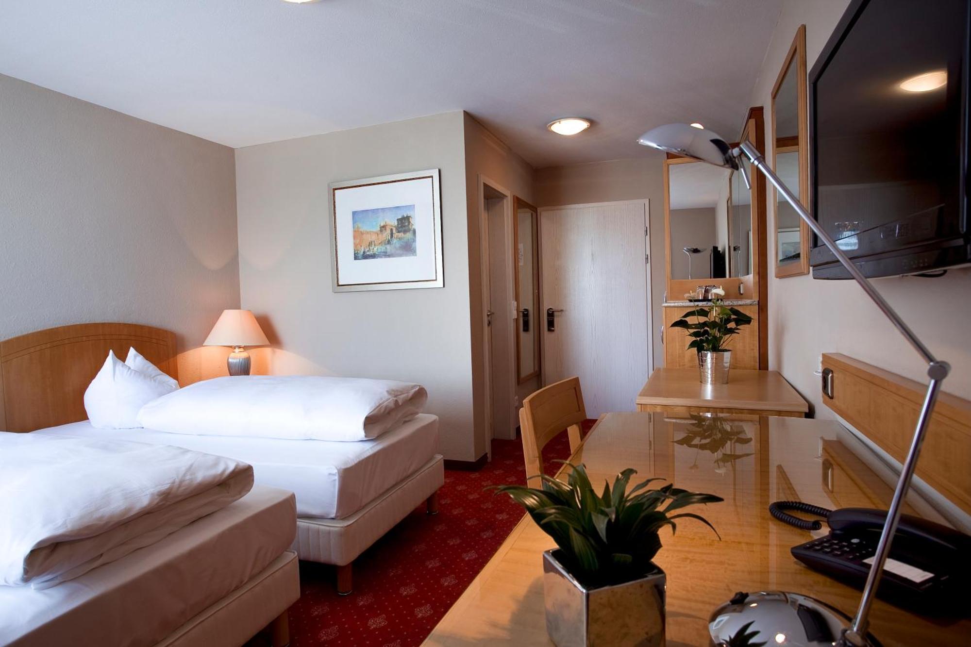 Hotel Das Kleine Ritz Fellbach Exterior photo